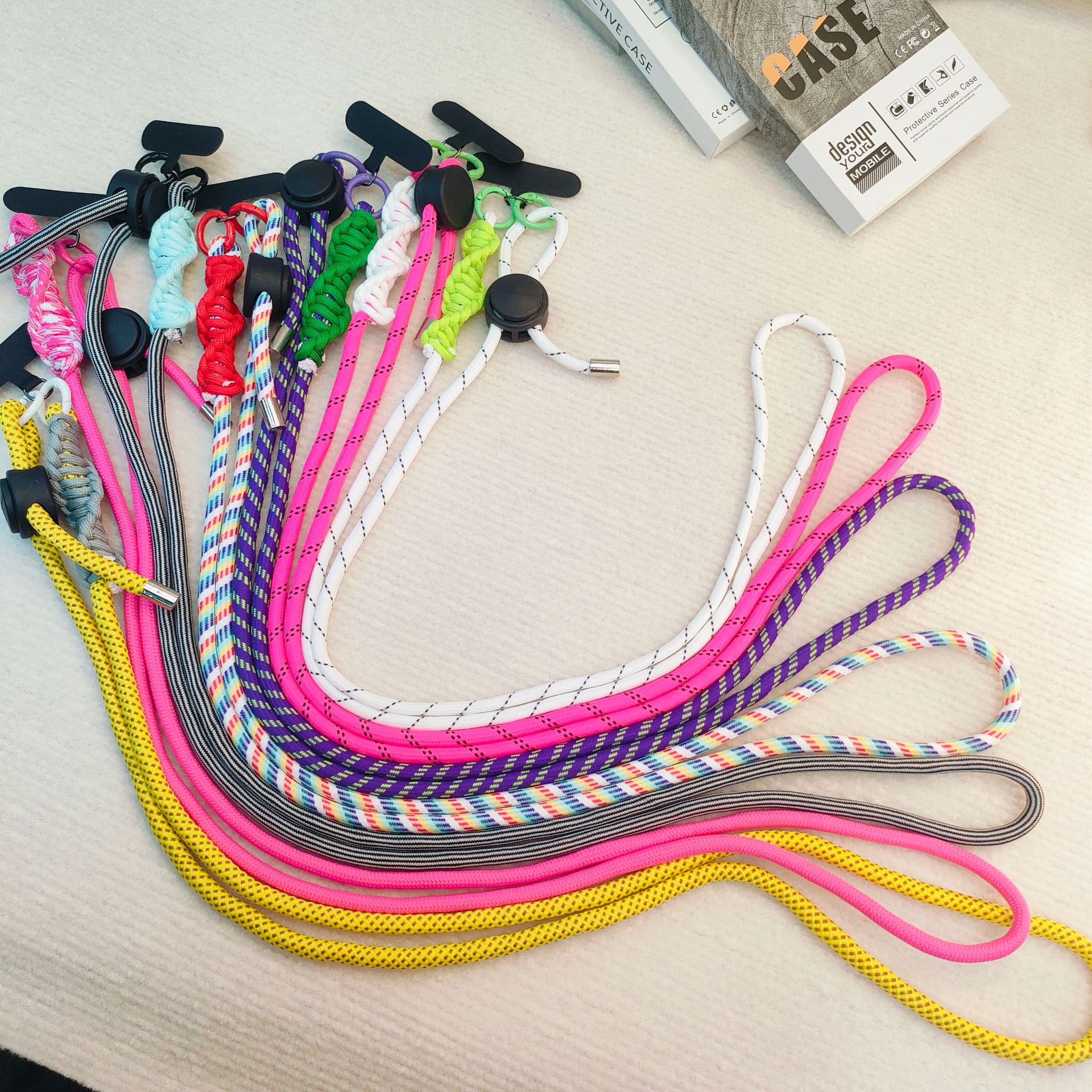 手机挂绳可调整斜跨/单肩/挂脖长款背带手机配固定夹片男女通用款