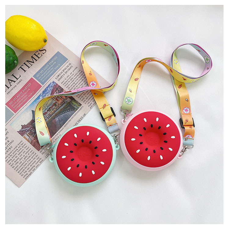 Fashion Watermelon Shape Shoulder Messenger Mini Silicone Bag display picture 7