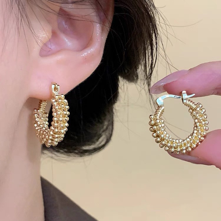 Pendientes de metal de alta gama, diseño minimalista y moderno, para mujer 2024, suministro al por mayor