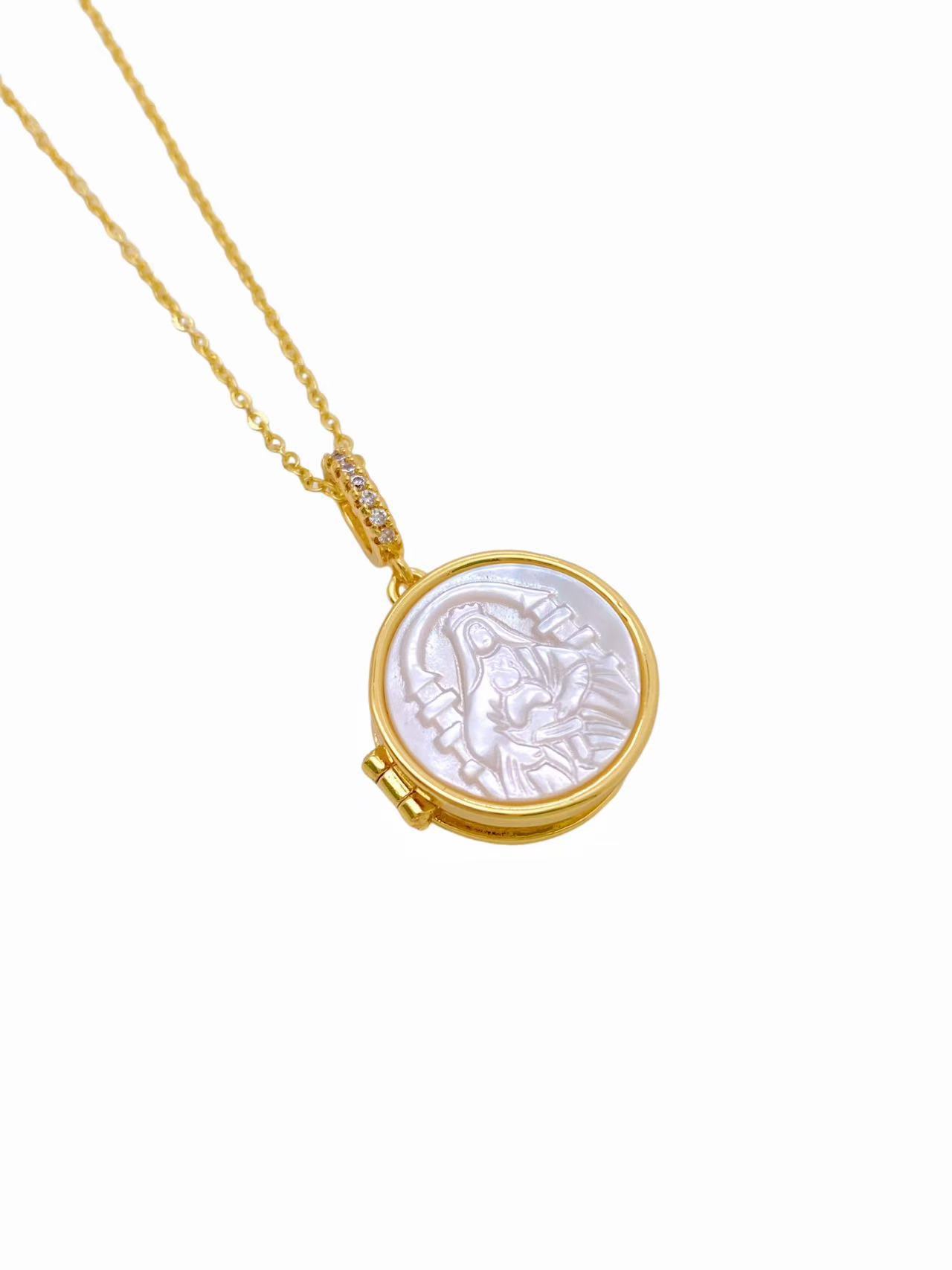 Copper Material Wholesale Jewelry Elegant Vintage Style Human Geometric Copper Shell Plating Cable Chain Pendant Necklace