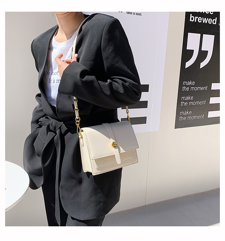 Summer Fashion Shoulder Messenger Bag Underarm Bag display picture 13
