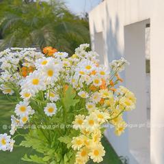 30 Head Daisies Artificial Flowers Wholesale Chamomile Fake Flowers Centerpiece Wedding Photography Decorations Bouquet Arrangement