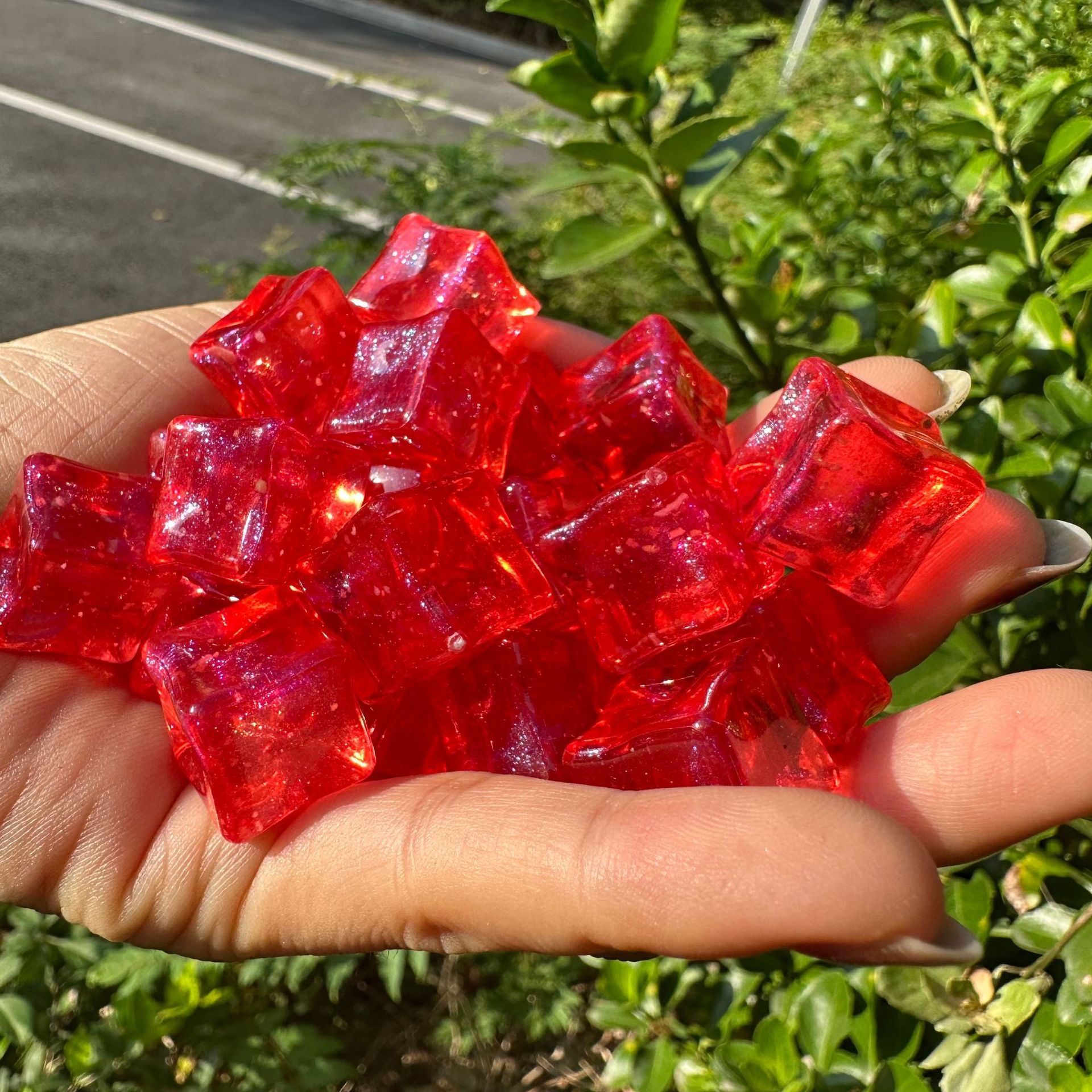 Yuji Fine Glitter Luminous Red 1 piece