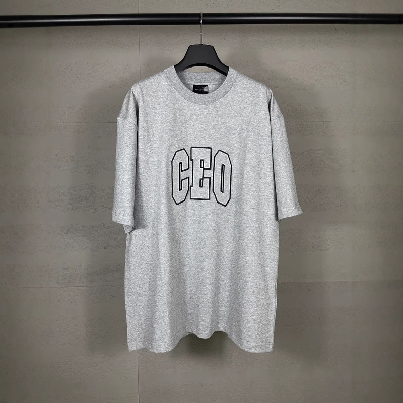 パリBの新しいCEO刺繍ロゴ半袖カジュアルルーズスタイルの男性と女性の半袖Tシャツの正しいバージョン|undefined
