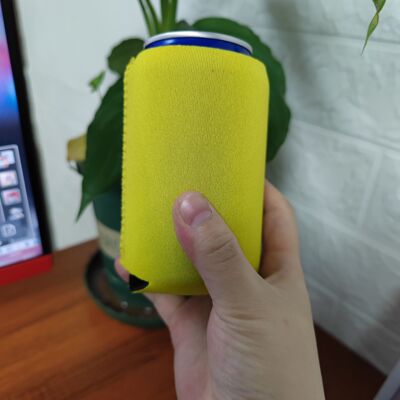Cross border goods in stock Neoprene Coke Cup Sprite Beer Cans smart cover outdoors heat preservation