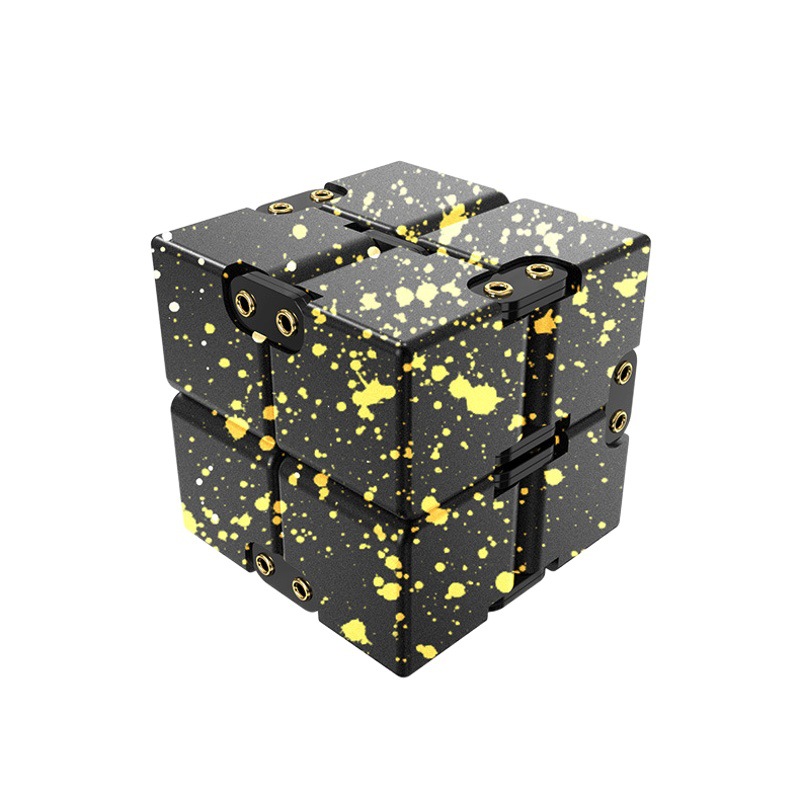 Cruzar la frontera caliente cubo ilimitado nuevo metal exótico descompresión juguete creativo dedo Gyro ventilación descompresión cuadrado