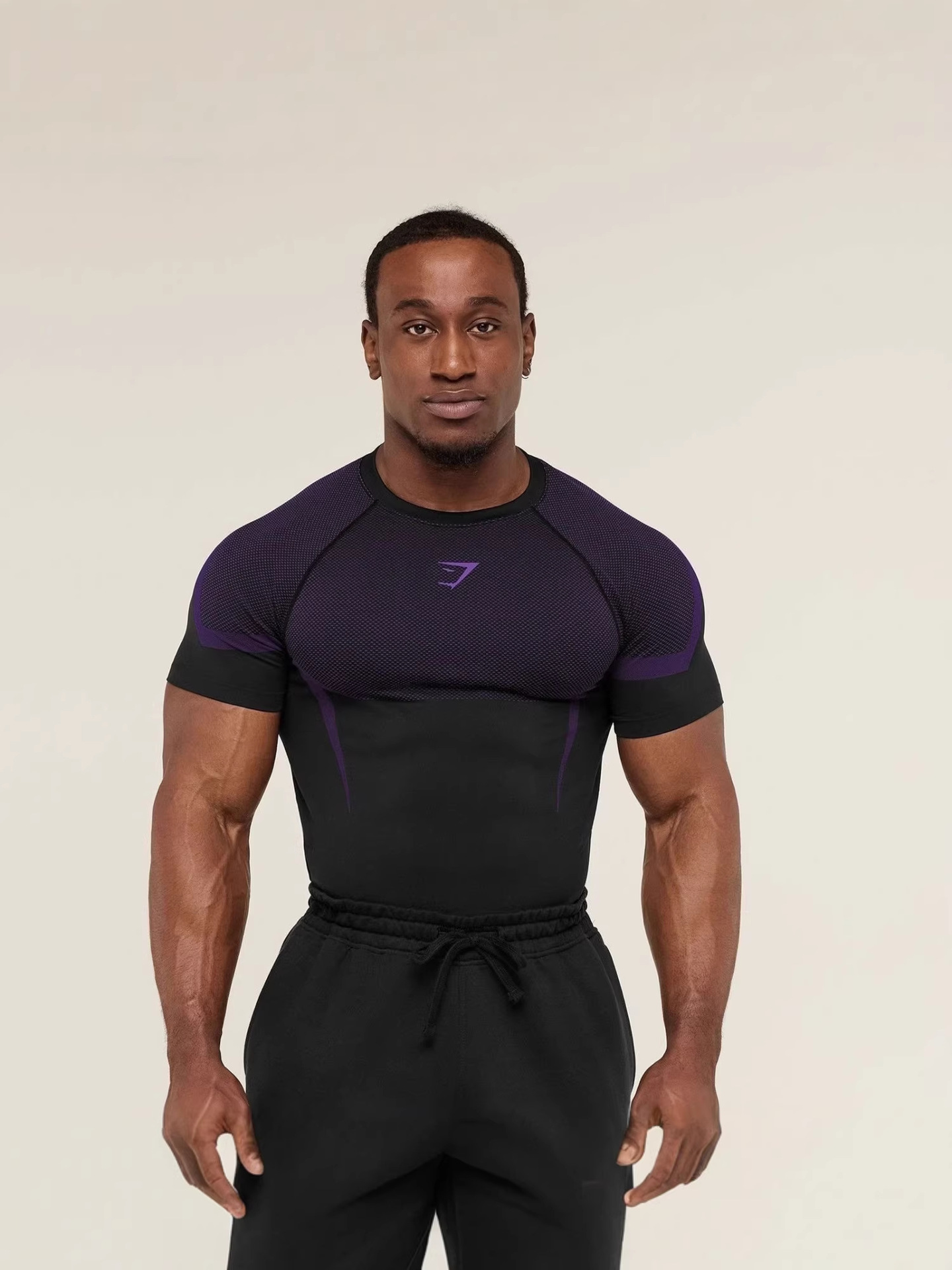Sports quick dry breathable elastic T-shirt for gym with a round…