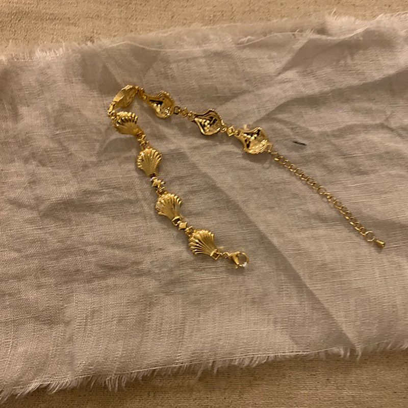 Bracelets Classification 1 Piece Quantity Simple Style Flower Alloy Plating Gold Plated Women's Bracelets