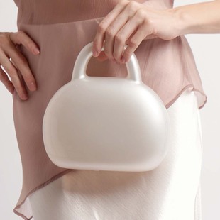 New Fashion Portable Acrylic Bag Simple Dinner Bag Clutch Bag