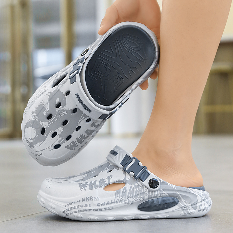 Two-Tone Clogs With Thick High-Quality Soles, Non-Slip Summer Sports Casual Closed-Toe Slippers, Men's Outdoor Trendy Beach Sandals_voghion.com