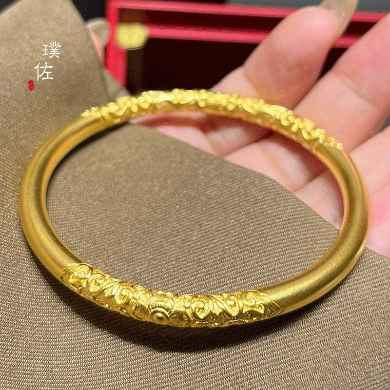 新款久不掉色卷草紋厚壁中空手鐲簡約新年送禮物