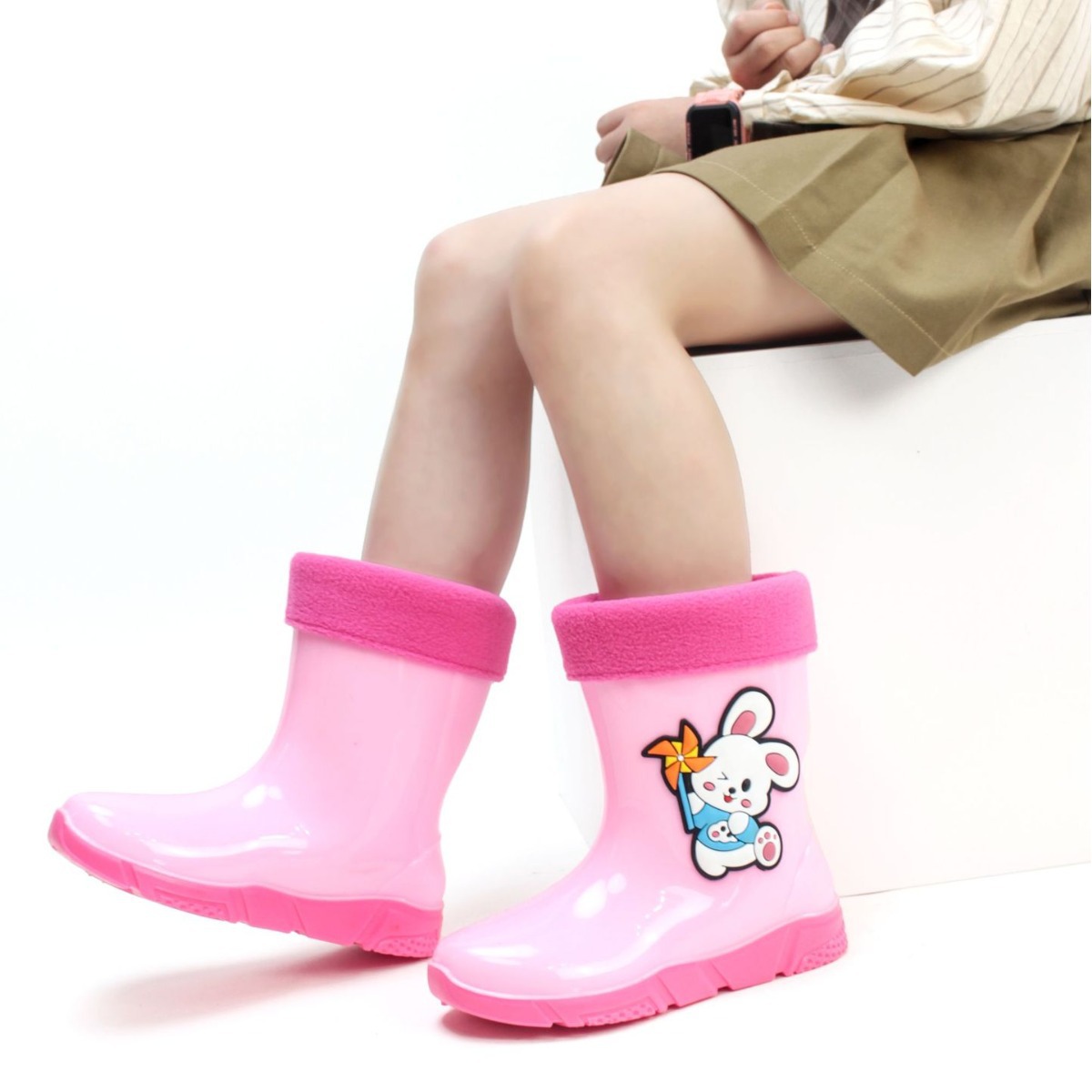 Children's Rain Boots New Water Boots Cute Cartoon Fashion Waterproof Warm Children's Boots for Boys and Girls Free Shipping