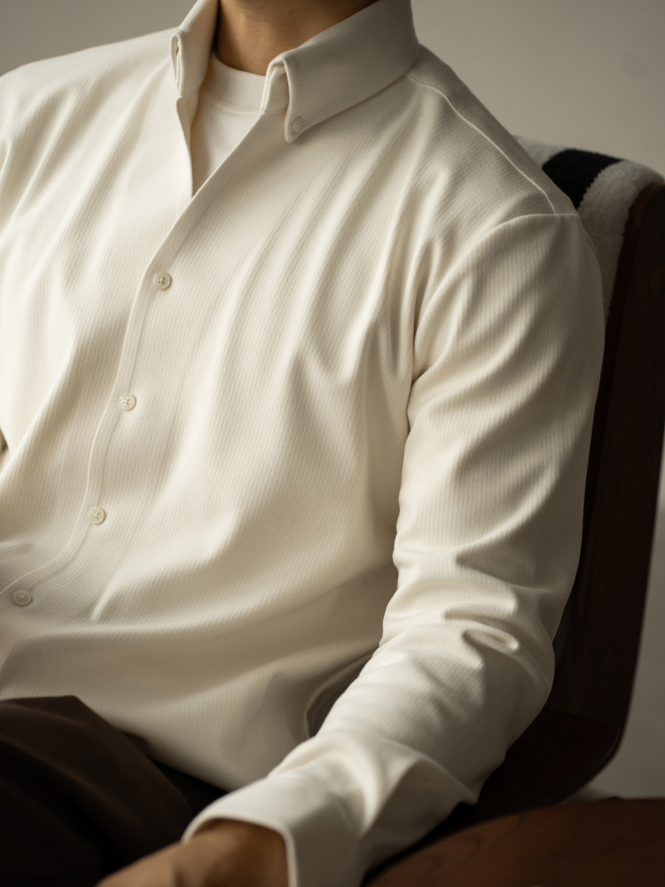 オールドマネー風蓄熱保温ウール素材小Vネック長袖シャツメンズ2026春ルーズカジュアルラペルシャツ