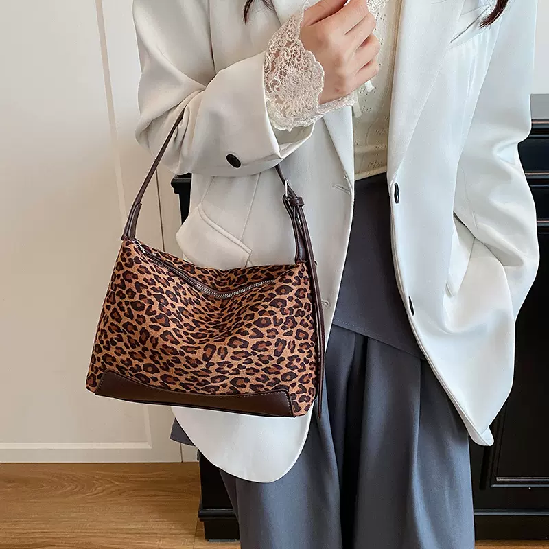 ins豹纹小包包女2025新款秋冬时尚磨砂腋下单肩包洋气复古斜挎包