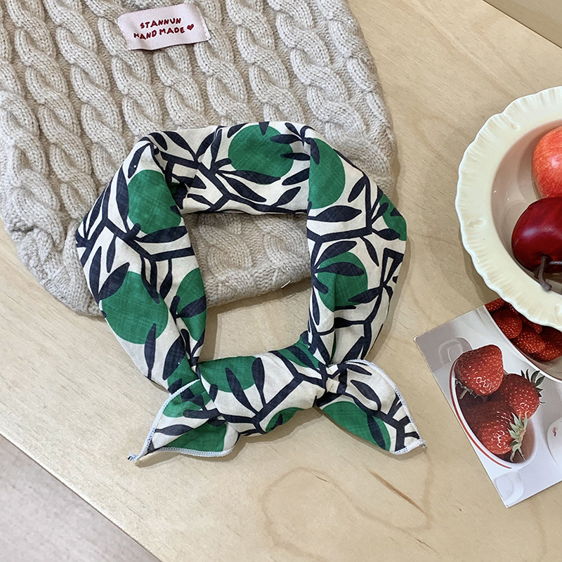 Bufandas de seda de algodón y lino correa de cabello pequeña toalla cuadrada para mujeres primavera y otoño nueva moda coreana bufandas calientes de cuello bufandas