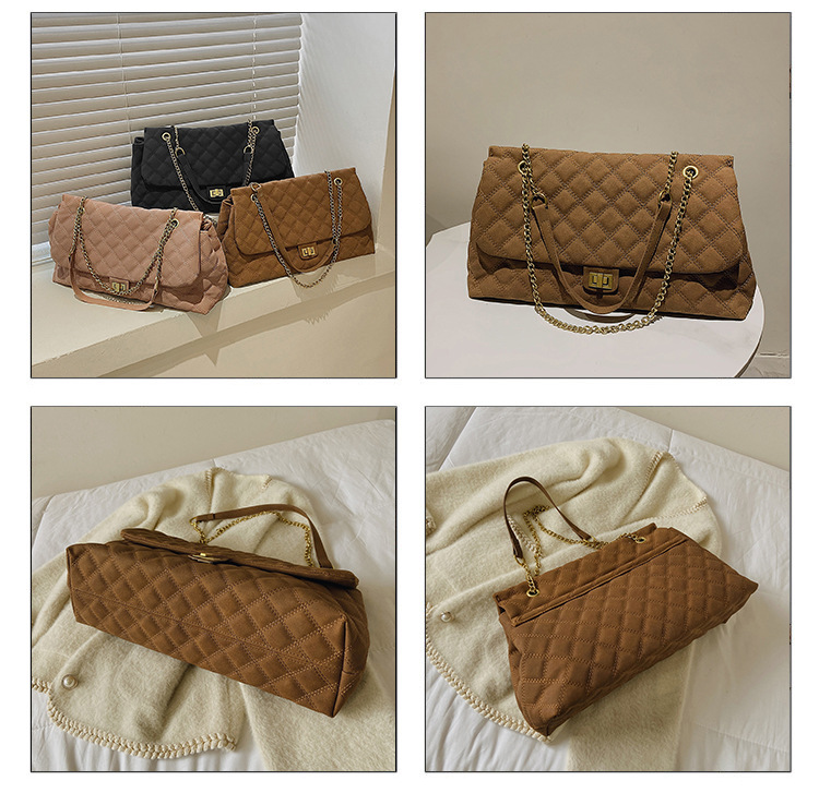 The new diamond-shaped chain bag for women is a trendy and fashionable matte single-shoulder armpit bag for commuting. The large-capacity crossbody bag is a cross-border trend undefined