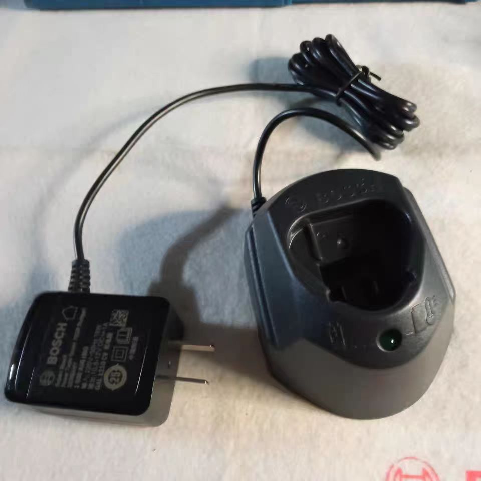 博世电池10.8vTSR 1080-2-LI/GSR/GDR12v博世充电器博世充电钻