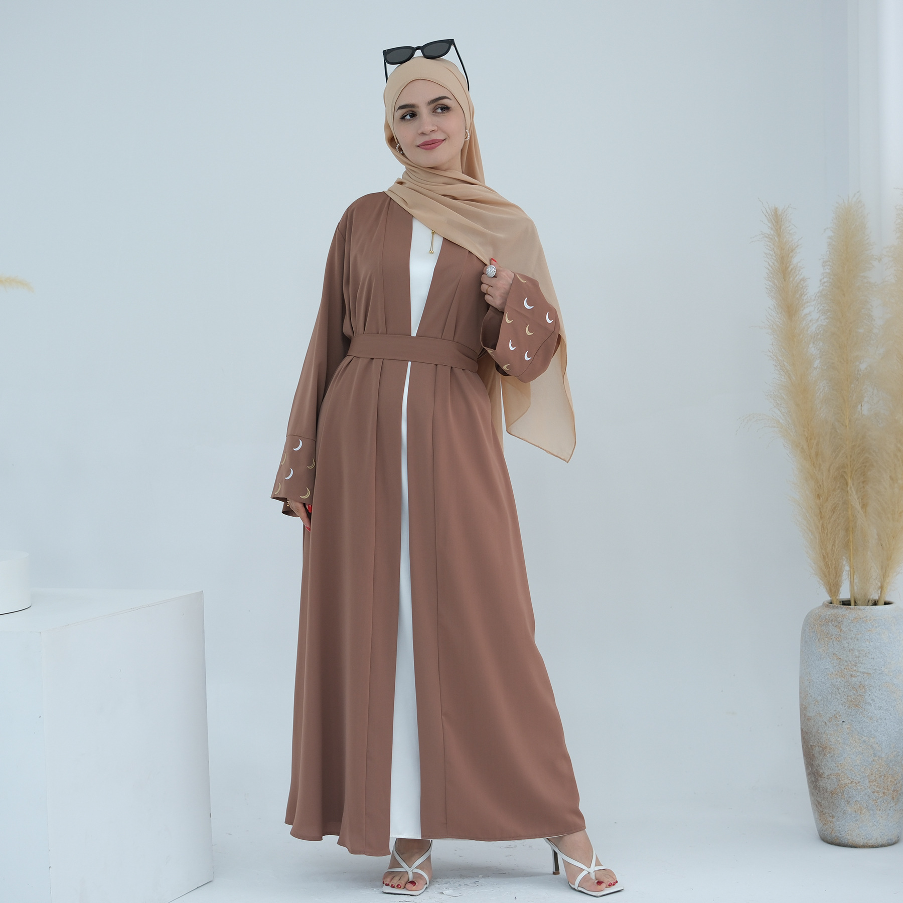 Loriya2024 Middle East Turkey Dubai Moon Embroidery Elegant Cardigan Robe LR785_ecoleips.com