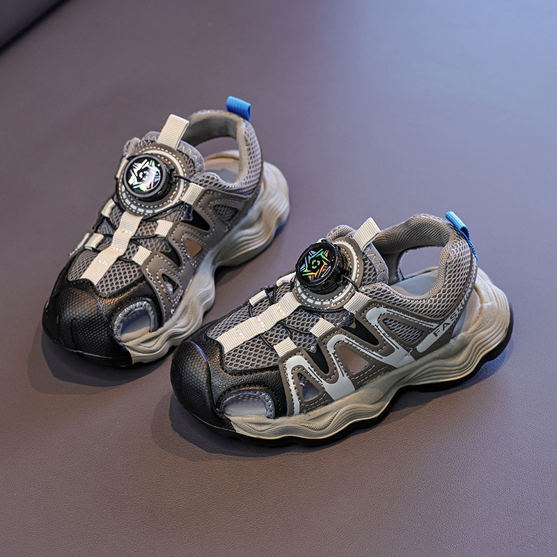 Sandalias para niños Baotou 2026 verano nuevo estilo de moda infantil zapatos casuales de botón giratorio para niños mayores zapatos de botón único image 3