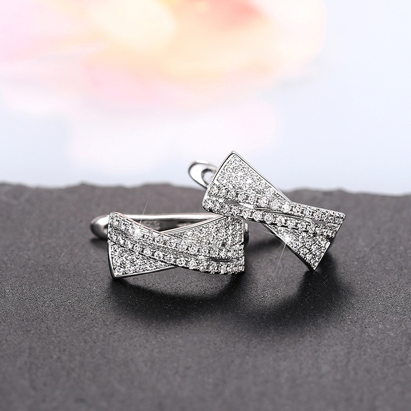 Créoles élégantes avec zircon design unique et tendance_voghion.com