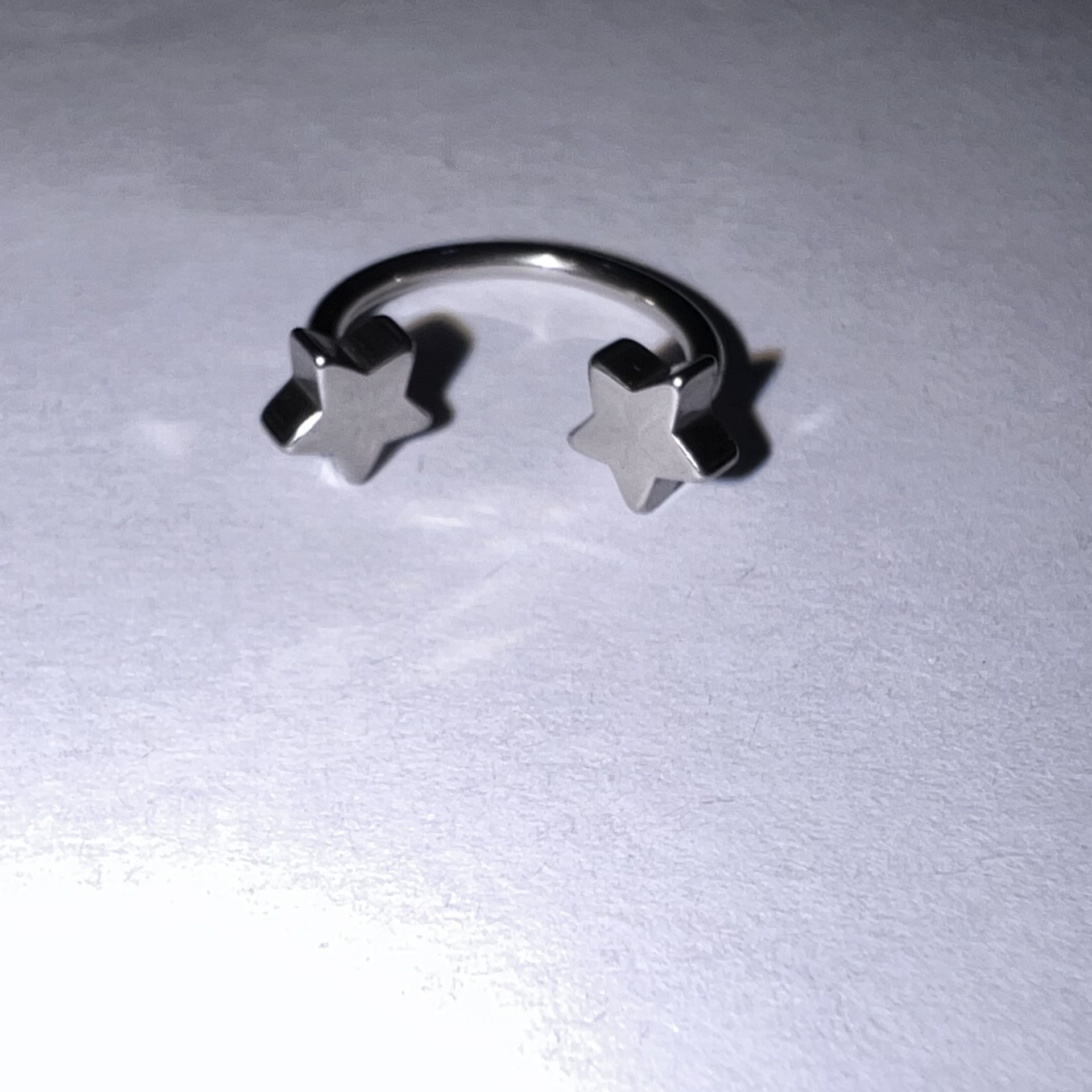 Anel Pentagrama, Piercing Labial, Joia de Piercing em Aço Inoxidável, Piercing de Orelha Estilo Punk para Homens e Mulheres, Crossborder_voghion.com