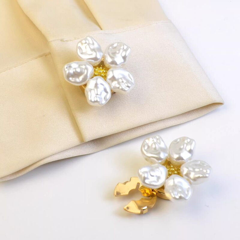 French-Style Pearl Cufflinks for Women, Light Luxury Shirt Button Covers, No-Punch Fasteners, Niche Design Floral Button Sets
