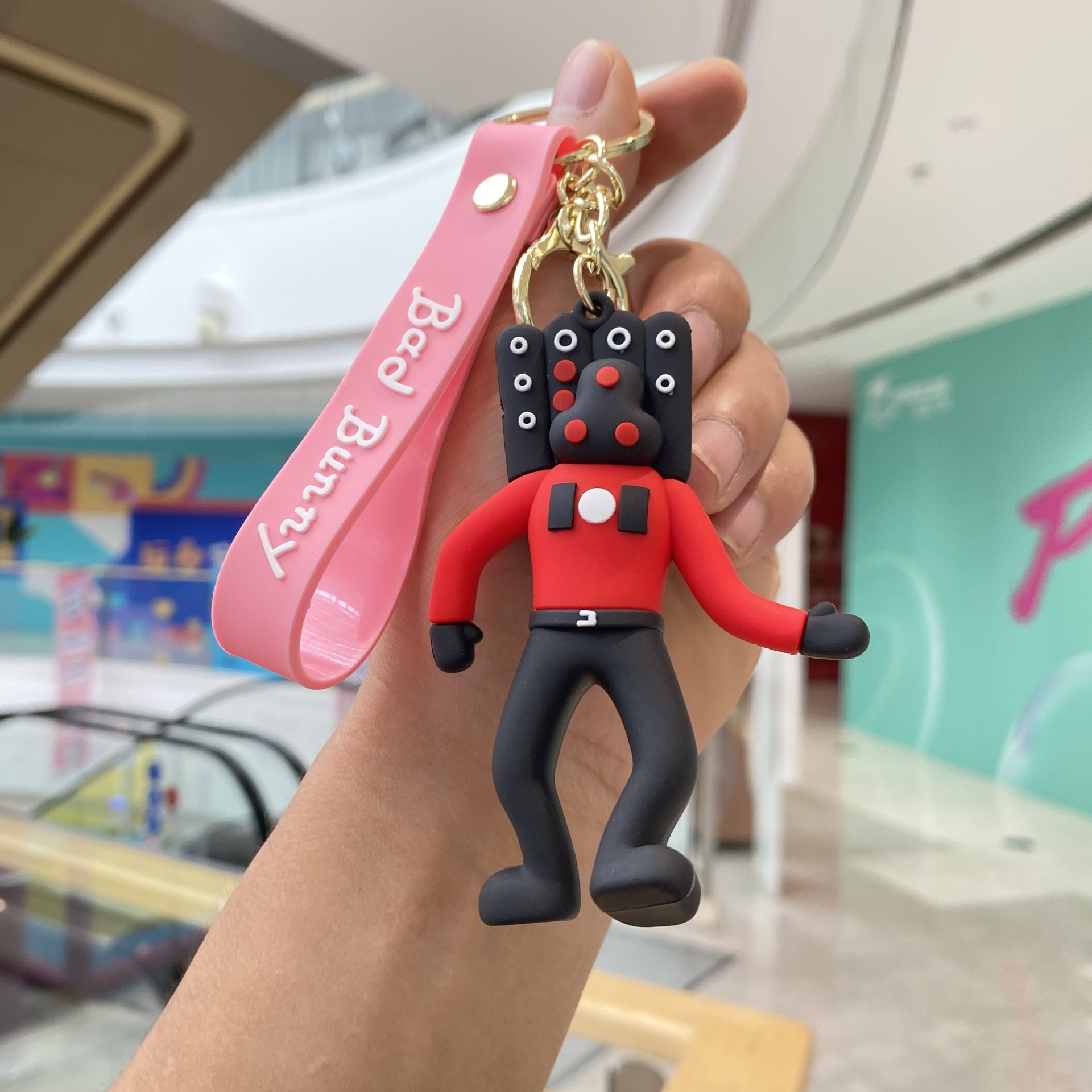 Cross-border skibidi aseo hombre llavero muñeca mochila colgante adornos de coche pequeño regalo al por mayor