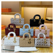 跨境2025百搭新款菱格时尚手提包女单肩斜挎包金口尊贵百搭女王范