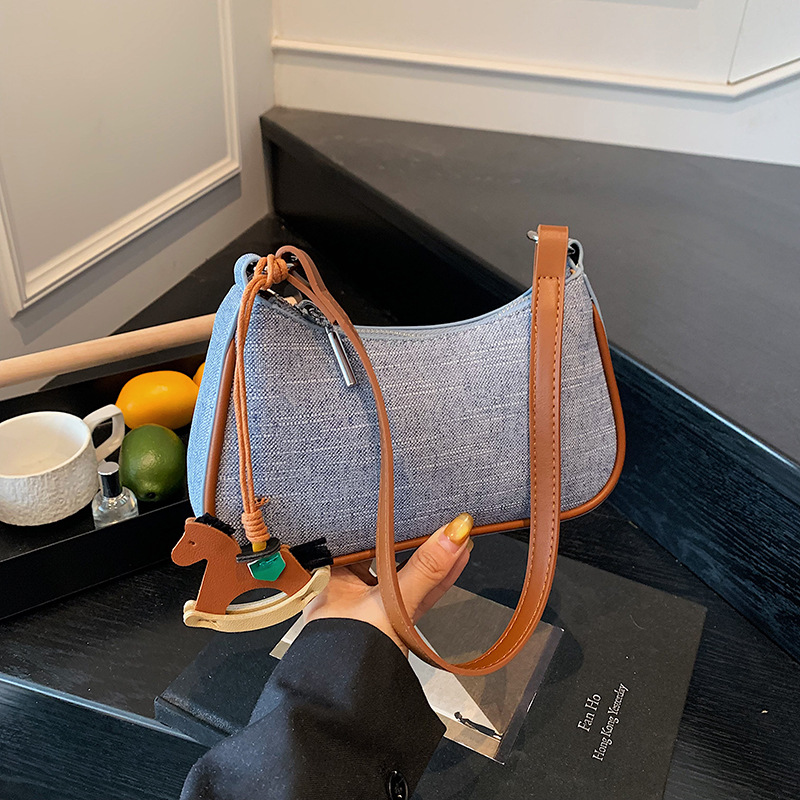 Exquisita bolsa de fuego para mujeres 2025 nuevo verano versátil bolso de hombro bolso de braza colisión color bolso pequeño image 1