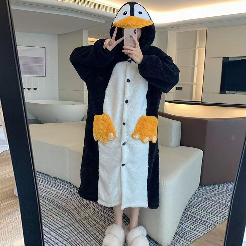 艾莎の王女のパジャマの女性の冬のサンゴのベルベットは厚い保温のフランネルの中の長いタイプの帽子の冬の寝衣をプラスします。|undefined
