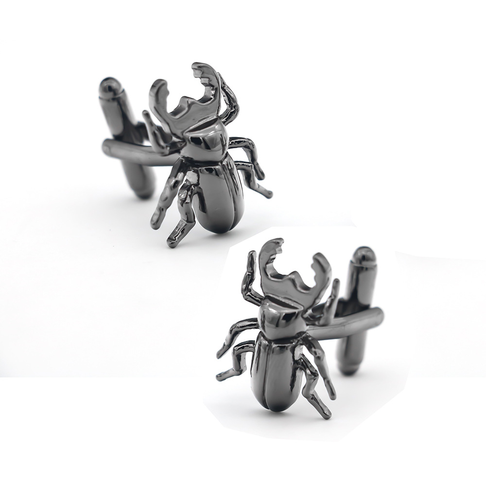 [in stock on the same day mixed batch] Animal series men's French button black dung beetle cufflinks