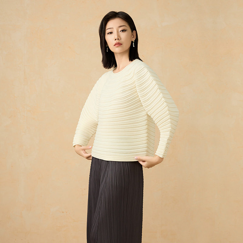 韓国風プリーツセーター25冬新作ラウンドネックゆったり型半袖長袖ニットセーター柔らかく高級感がありシンプルです。