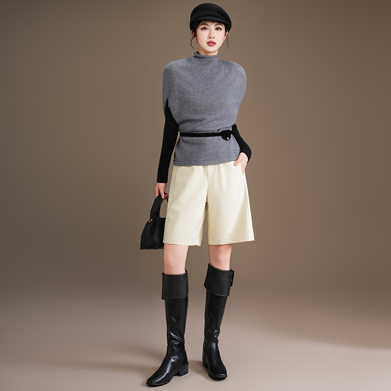 2026 Autumn/Winter New Collection: Modern and versatile eco-friendly leather casual PU shorts for women, featuring an elastic waistband and a five-point length with wide legs 2026 Autumn/Winter New Collection: Modern and versatile eco-friendly leather casual PU shorts for women, featuring an elastic waistband and a five-point length with wide legs