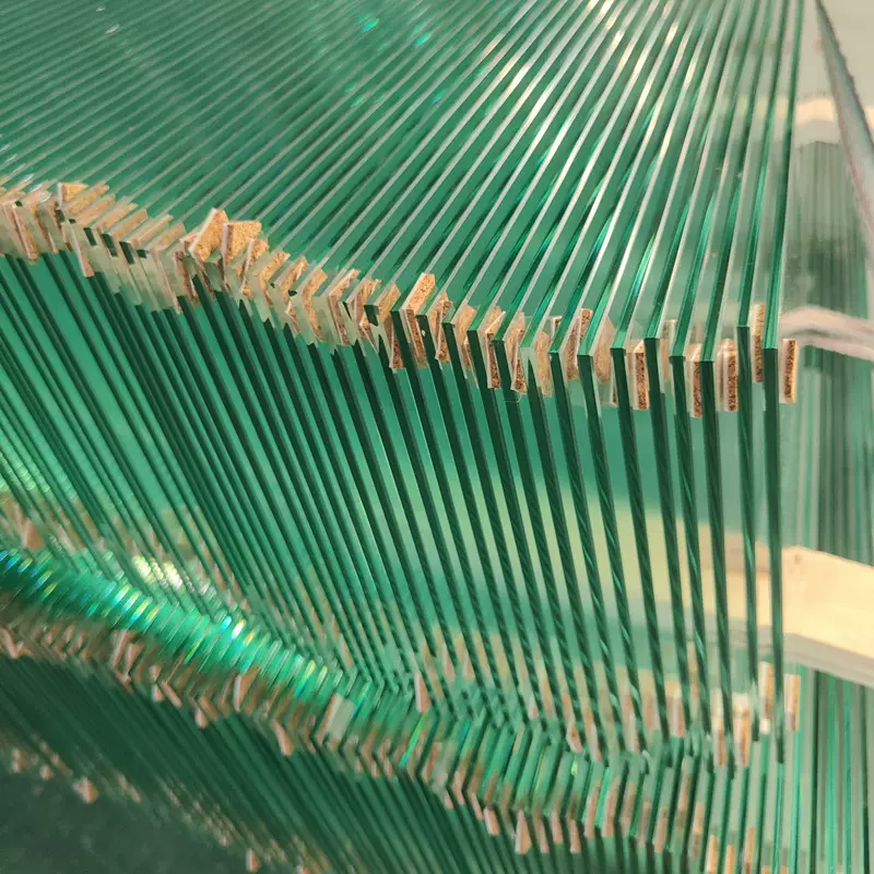 2mm/3mm/4mm/5mm/6mm/8mm/10mm/12mm/15mm各类装潢家用钢化玻璃