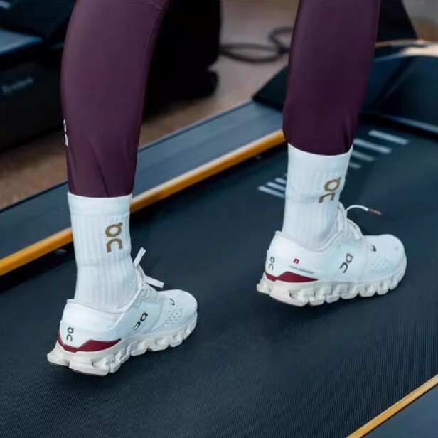 Putian Pure Original on Cloud X 4 New Generation Comprehensive Physical Training Men's and Women's Sports Shoes Running Shoes Putian Pure Original on Cloud X 4 New Generation Comprehensive Physical Training Men's and Women's Sports Shoes Running Shoes