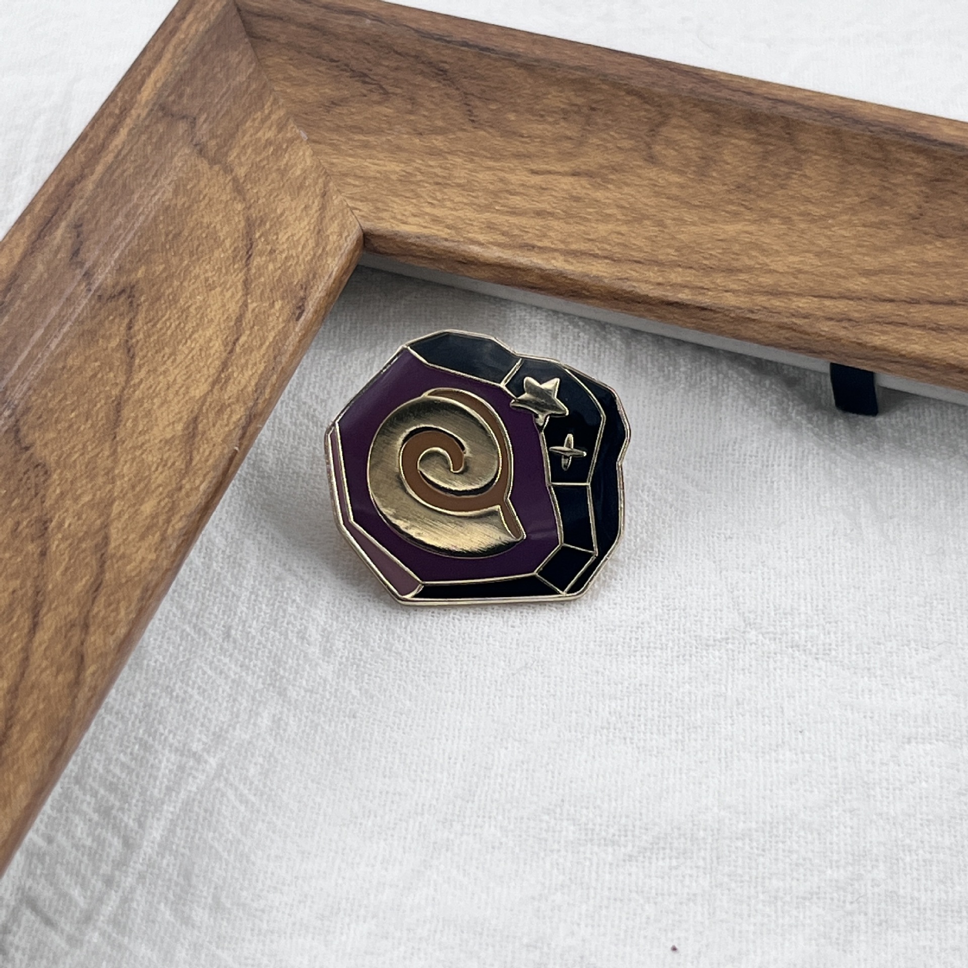 Genshin Impact Thunder Element God's Eye Metal Badge Inazuma Spiral Logo Enamel Brooch Game Peripheral Accessories