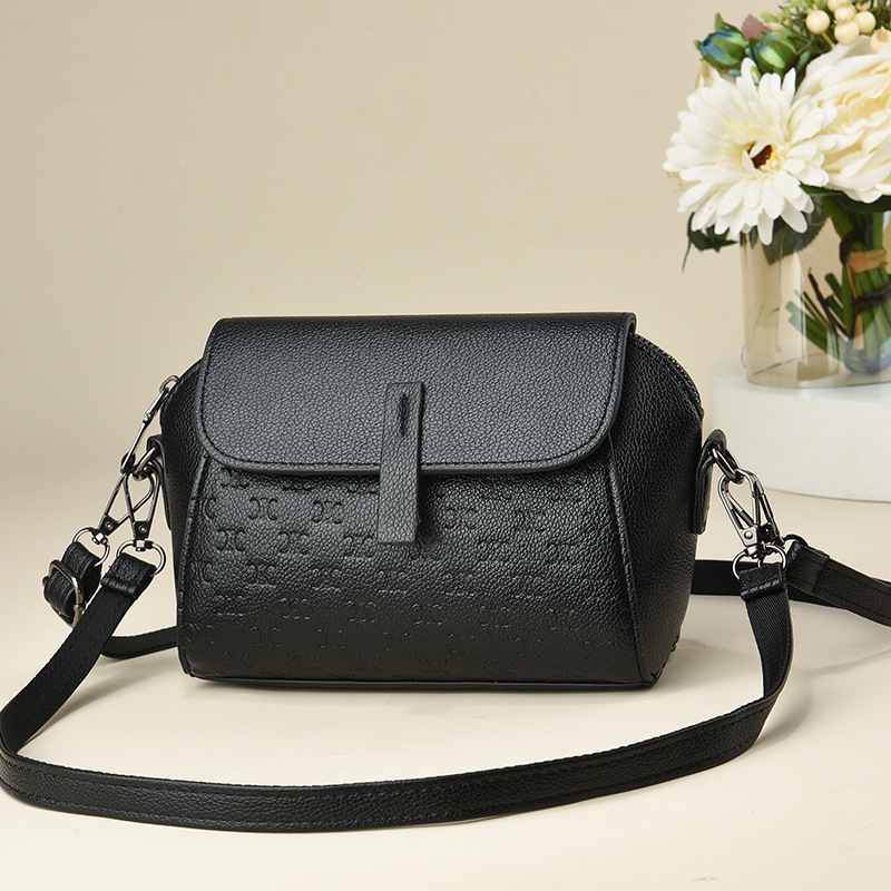 Single Shoulder Lightweight Simple Crossbody Women's Small Bag Solid Color Versatile Travel_voghion.com