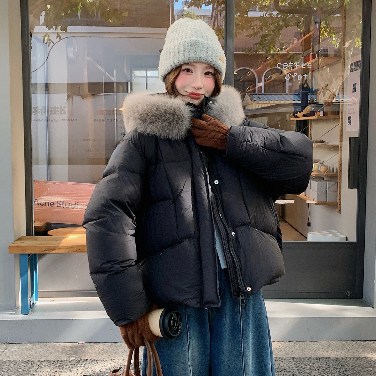 검은색