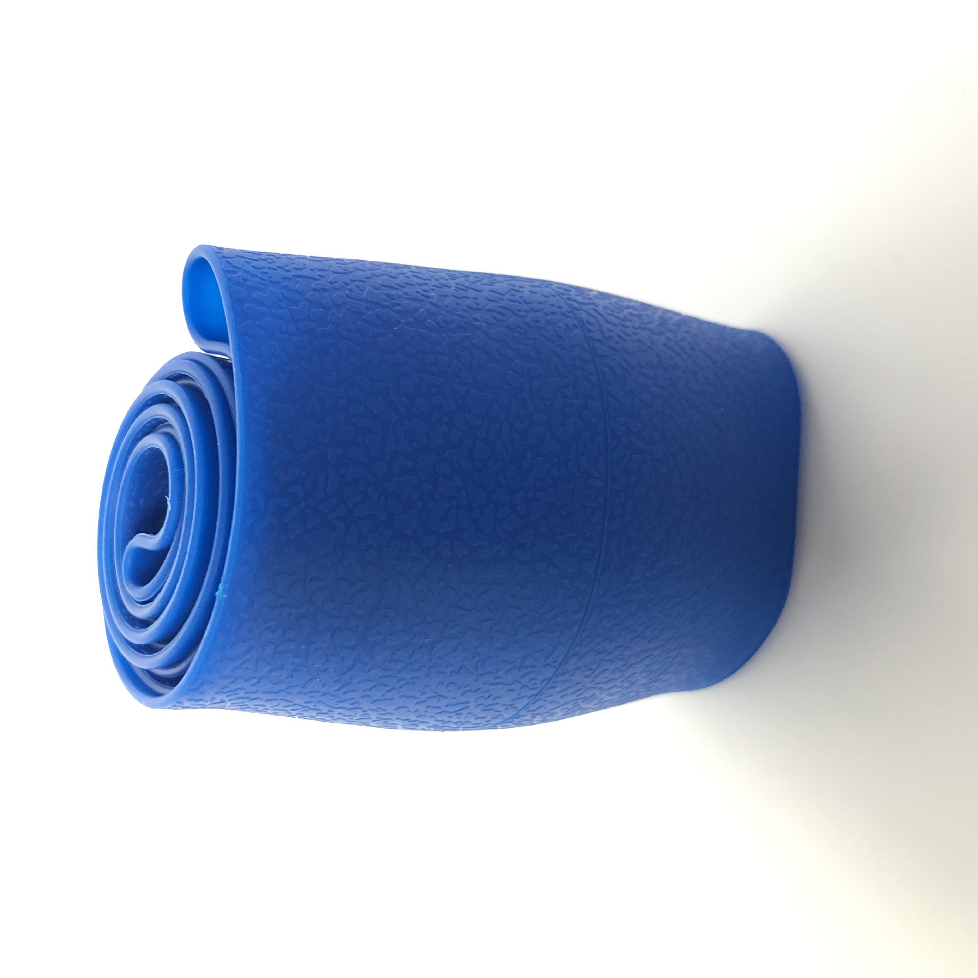 Patrón de cuero cubierta del volante de silicona de moda antideslizante cubierta de la manija de silicona absorbente de sudor cubierta del volante universal cuatro estaciones Universal