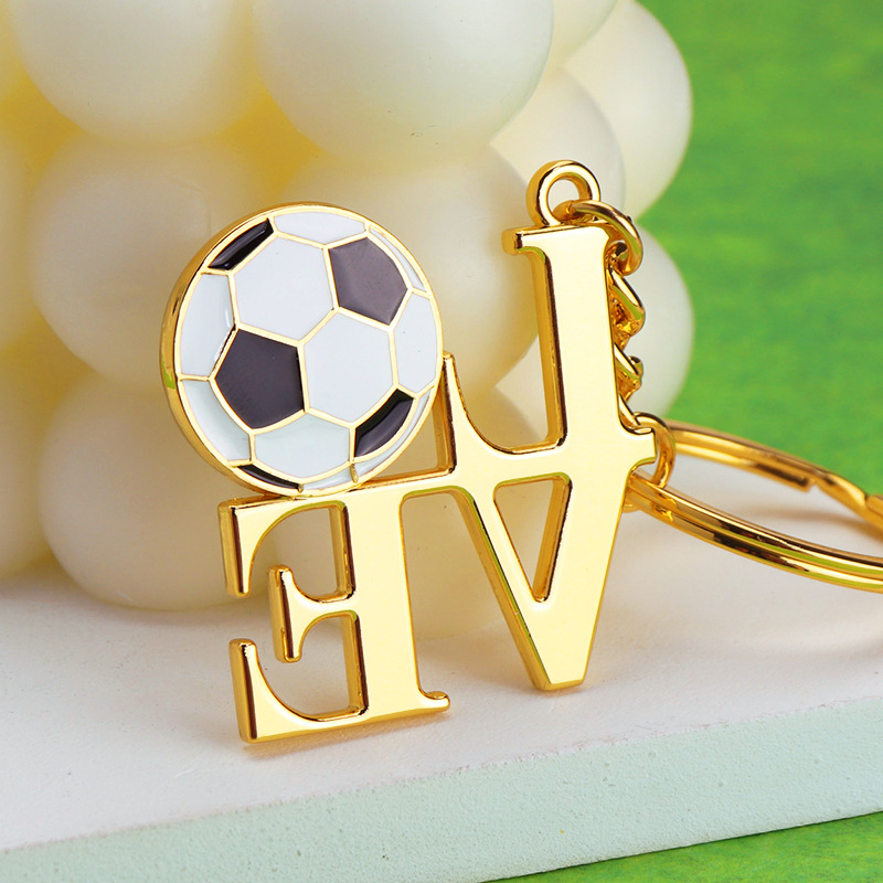 创意2024欧洲杯足球钥匙扣小挂件LOVE足球运动比赛纪念小礼品赠送