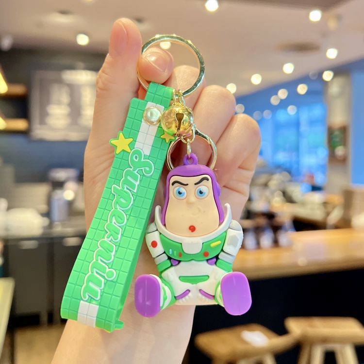 Dibujos animados pvc serie de anime llavero juego de marea muñeca llavero de coche bolsa colgante máquina de garra regalo al por mayor