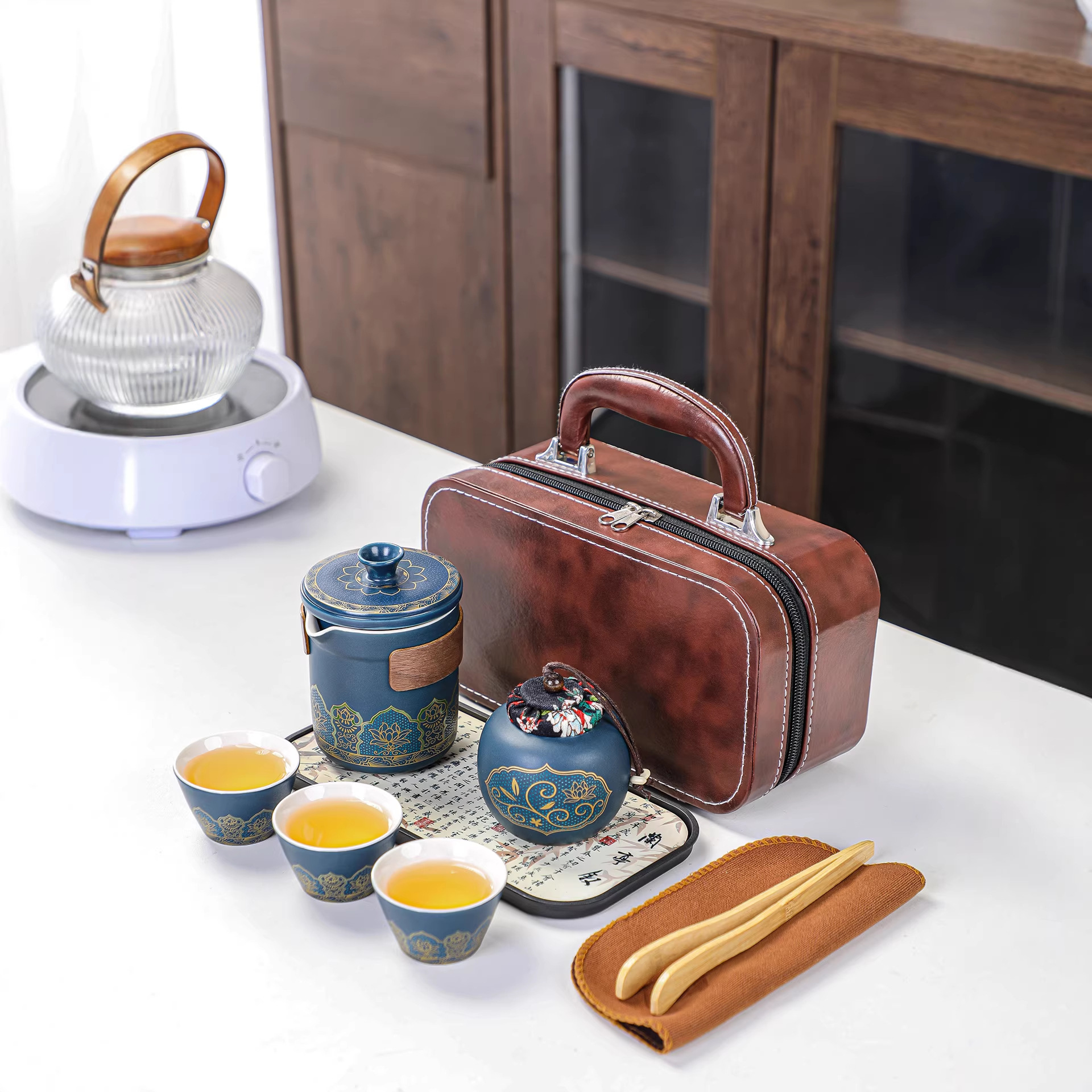 Factory Direct Sale of Traditional Style Floral Travel Tea Set, One Pot and Three Cups, Quick Tea Set for Outdoor Activities, Gift with Logo Printing