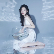 镜面纸摄影反光纸影棚影楼水波纹拍摄纸道具拍照人物拍摄镭射凌之