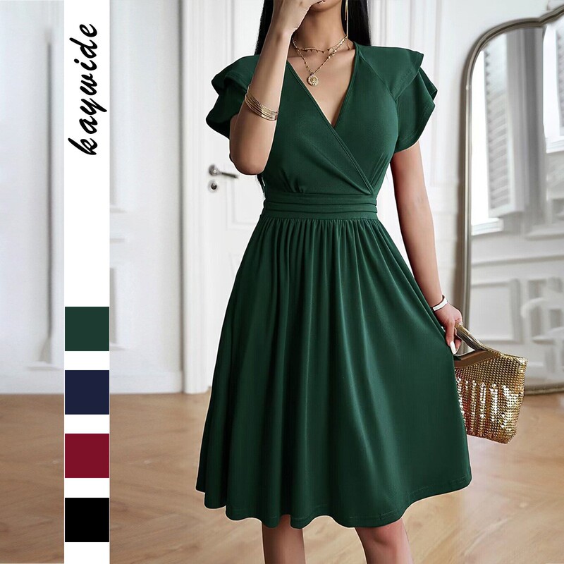 In-Stock European and American Cross-Border Early Autumn Dresses 2024 Summer Vacation Beach Dress Retro Elegant V-Neck Mid-Length Dress
