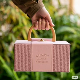 节日用品礼盒;伴手礼品包装;创意礼品包装