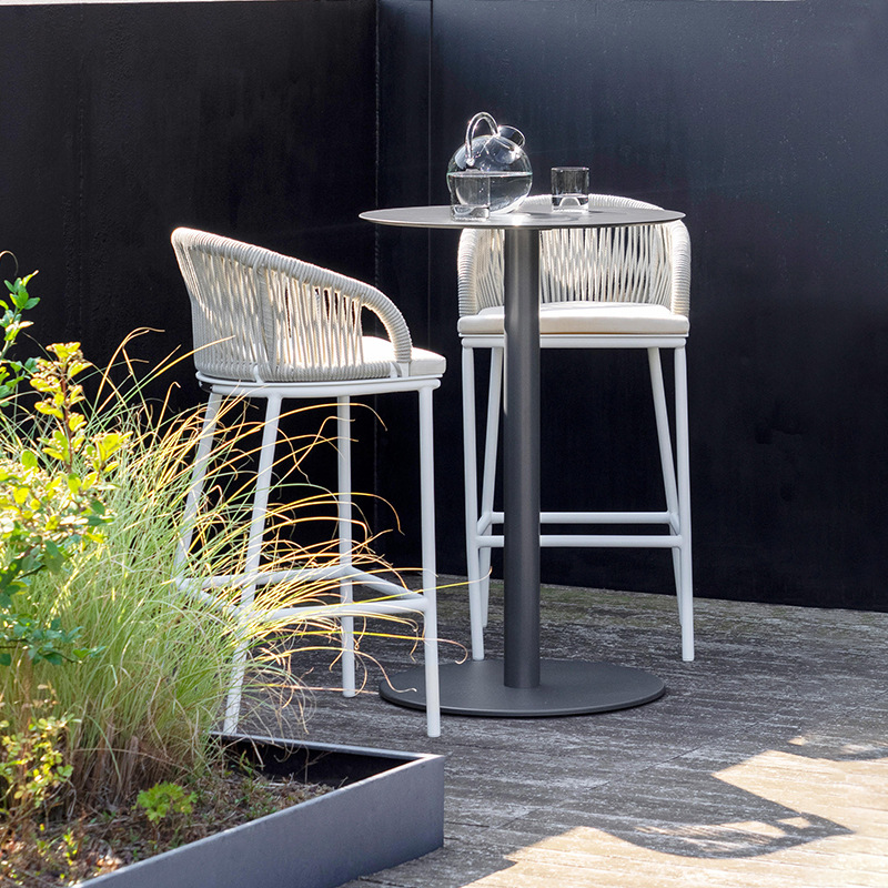 Conjunto de mesa de bar para jardín, patio o terraza, ideal para villas, verandas, cafeterías, resistente al agua y con protección solar, incluye sillas de bar. image 4