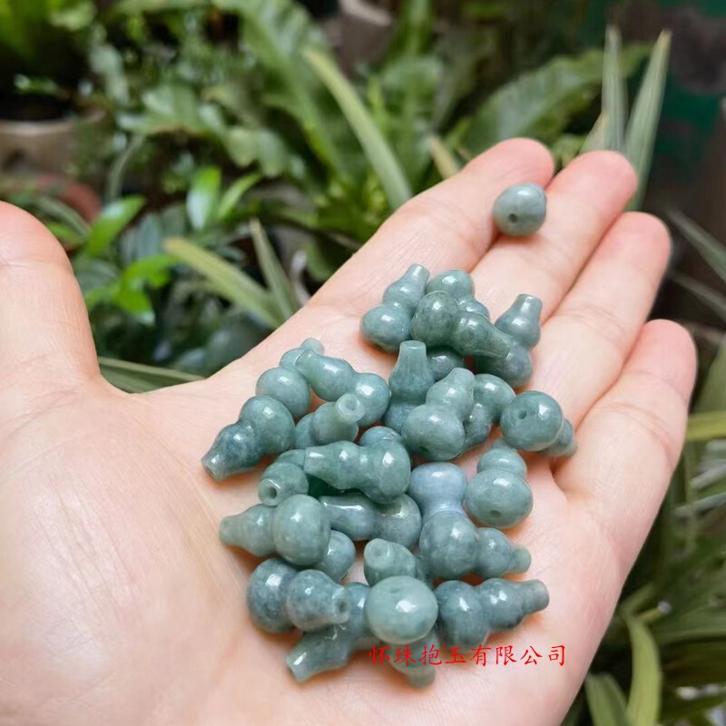 Natural oil green bean color Jade A goods Jade gourd DIY Jade gourd Jade money ancient coin loose beads gold coin buckle through hole