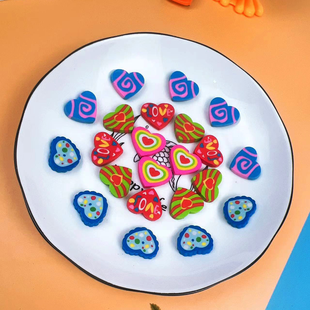 厂家直销挤出卡通心形橡皮TPR卡通可爱创意小学生铅笔擦粉色爱心