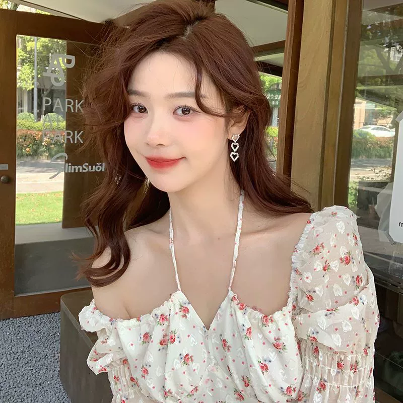 Earrings, 2022