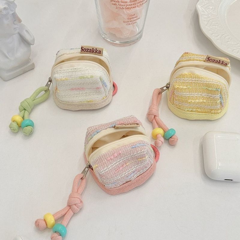 New mini yarn coin purse, lipstick holder, versatile square storage bag, perfect for girls, dates, and outings New mini yarn coin purse, lipstick holder, versatile square storage bag, perfect for girls, dates, and outings